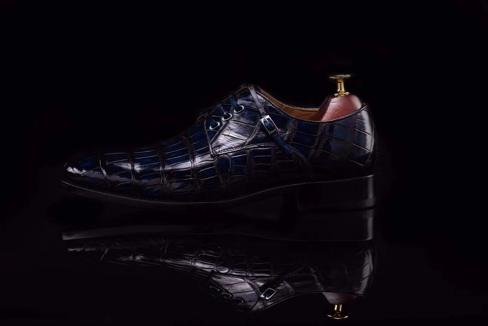 Preorder Lace-Up Shoes In Dark Blue Crocodile Skin Leather