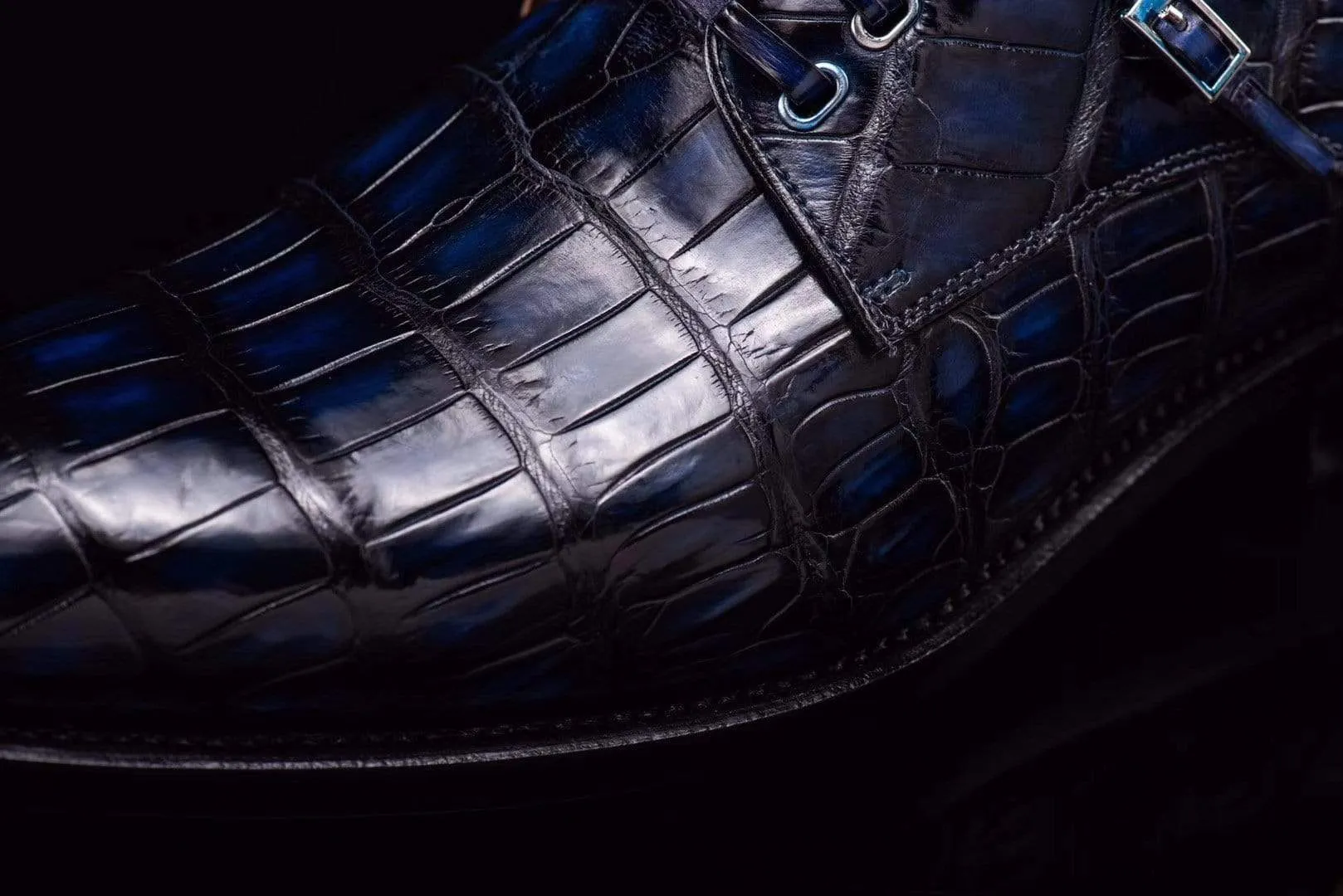 Preorder Lace-Up Shoes In Dark Blue Crocodile Skin Leather