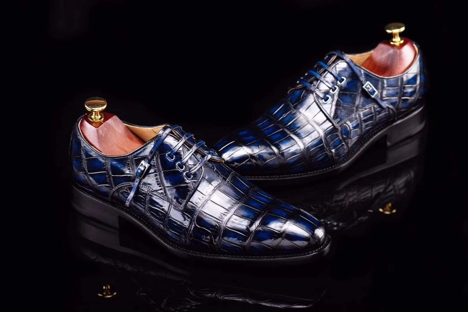 Preorder Lace-Up Shoes In Dark Blue Crocodile Skin Leather