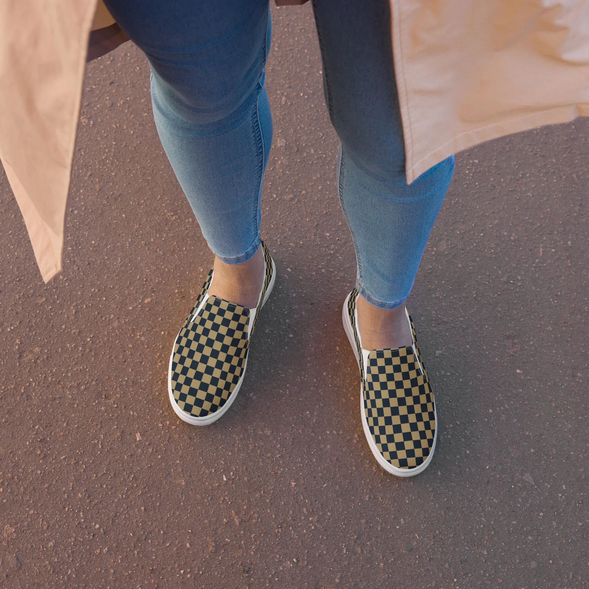 "The Doopers" Women’s Slip-on Canvas Shoes
