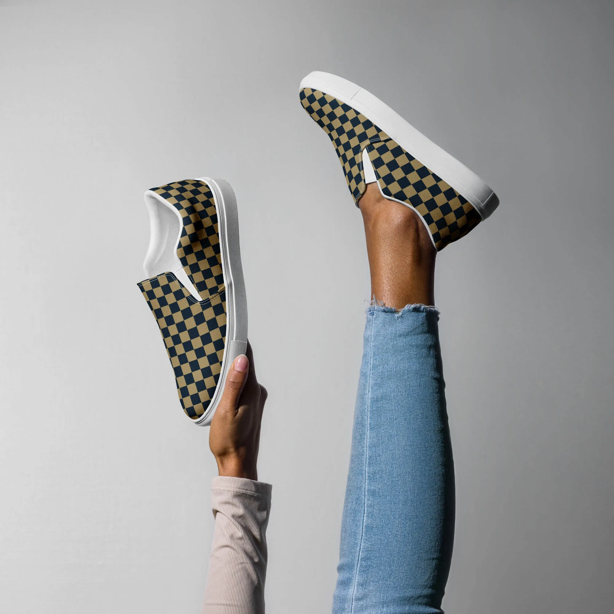 "The Doopers" Women’s Slip-on Canvas Shoes