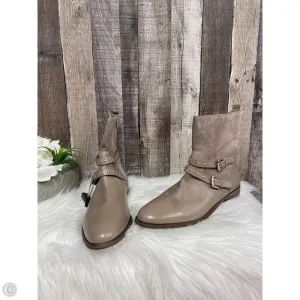 Arch Support Urban Walkers Leather Boots Designer By Coach In Tan, Size: 10