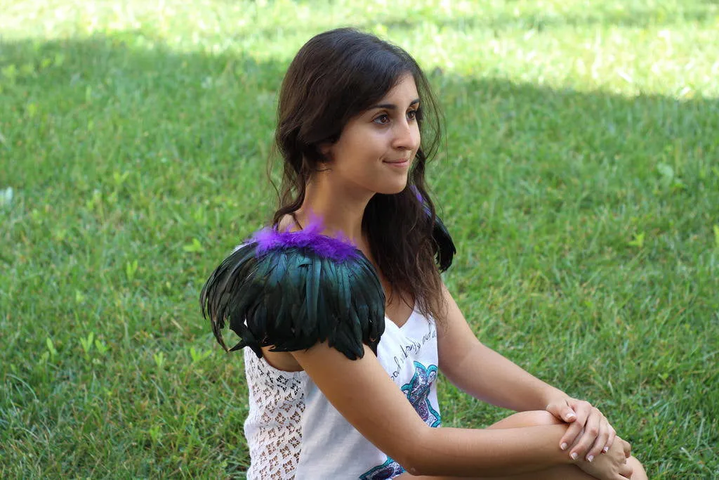 READY FOR HALLOWEEN . Shoulder Wings feathers: black and purple