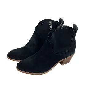 Boots Designer By Ugg In Black, Size: 8 Color Pop