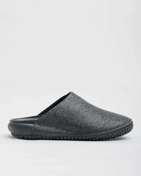The Clog - Raining Diamonds (Black) Classic Silhouette Design