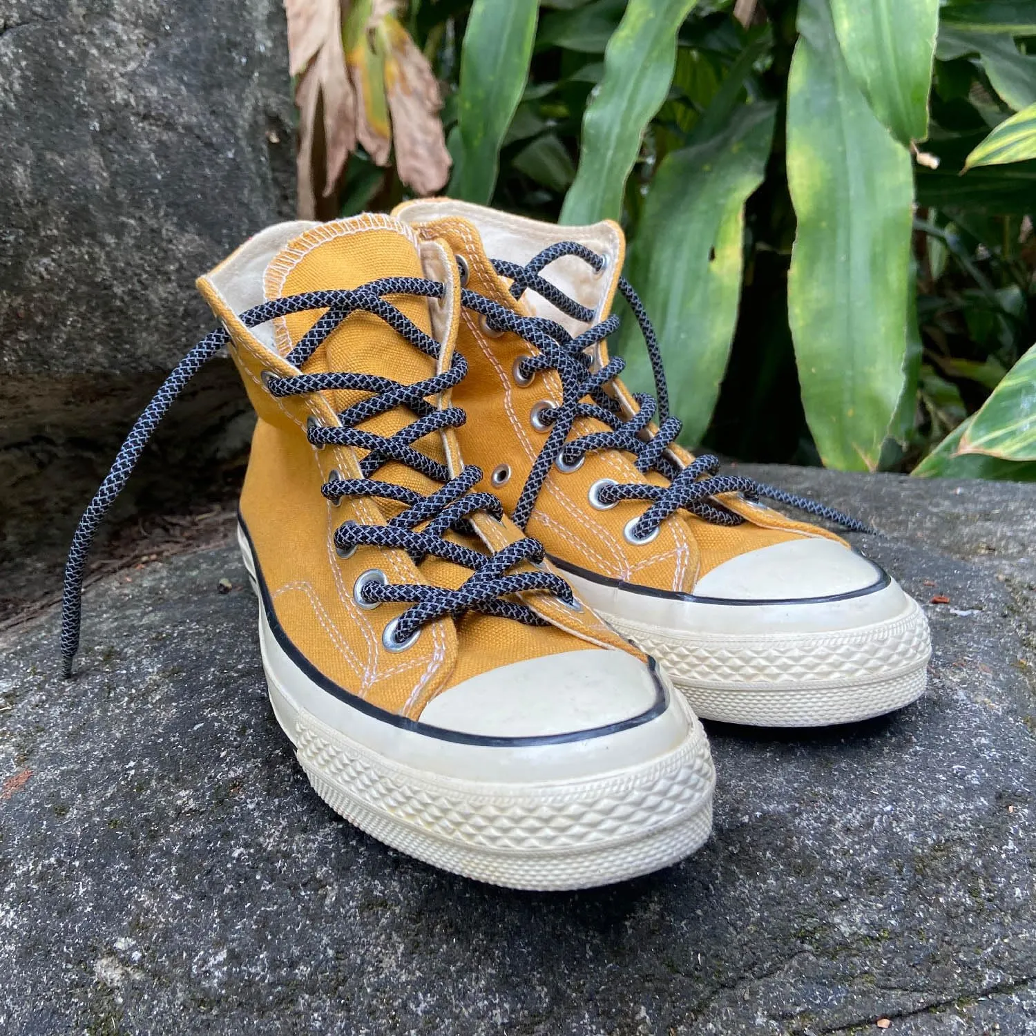 Round Shoe Laces Reflective for Sneakers 9 Different Lengths 6 Colors