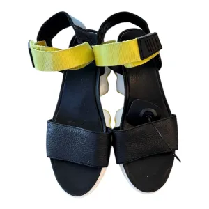 Smooth zipper closure Sandals Designer By Sorel In Multi, Size:7.5