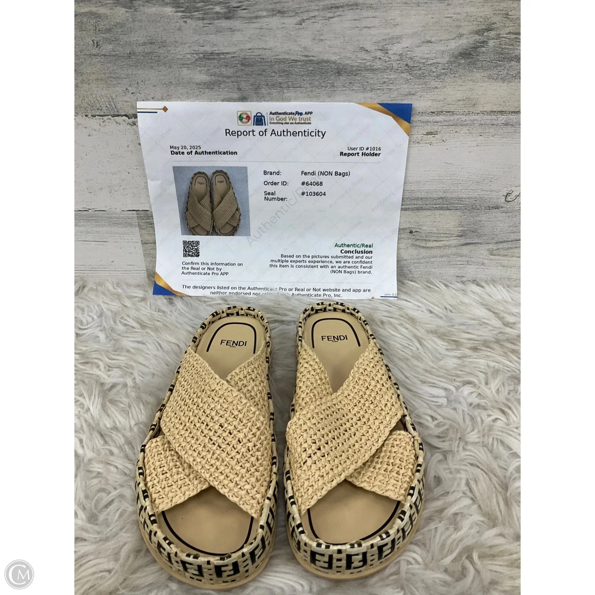 Sandals Luxury Designer By Fendi In Tan, Size: 8 Mix Hue Durable Build Weekend Errands