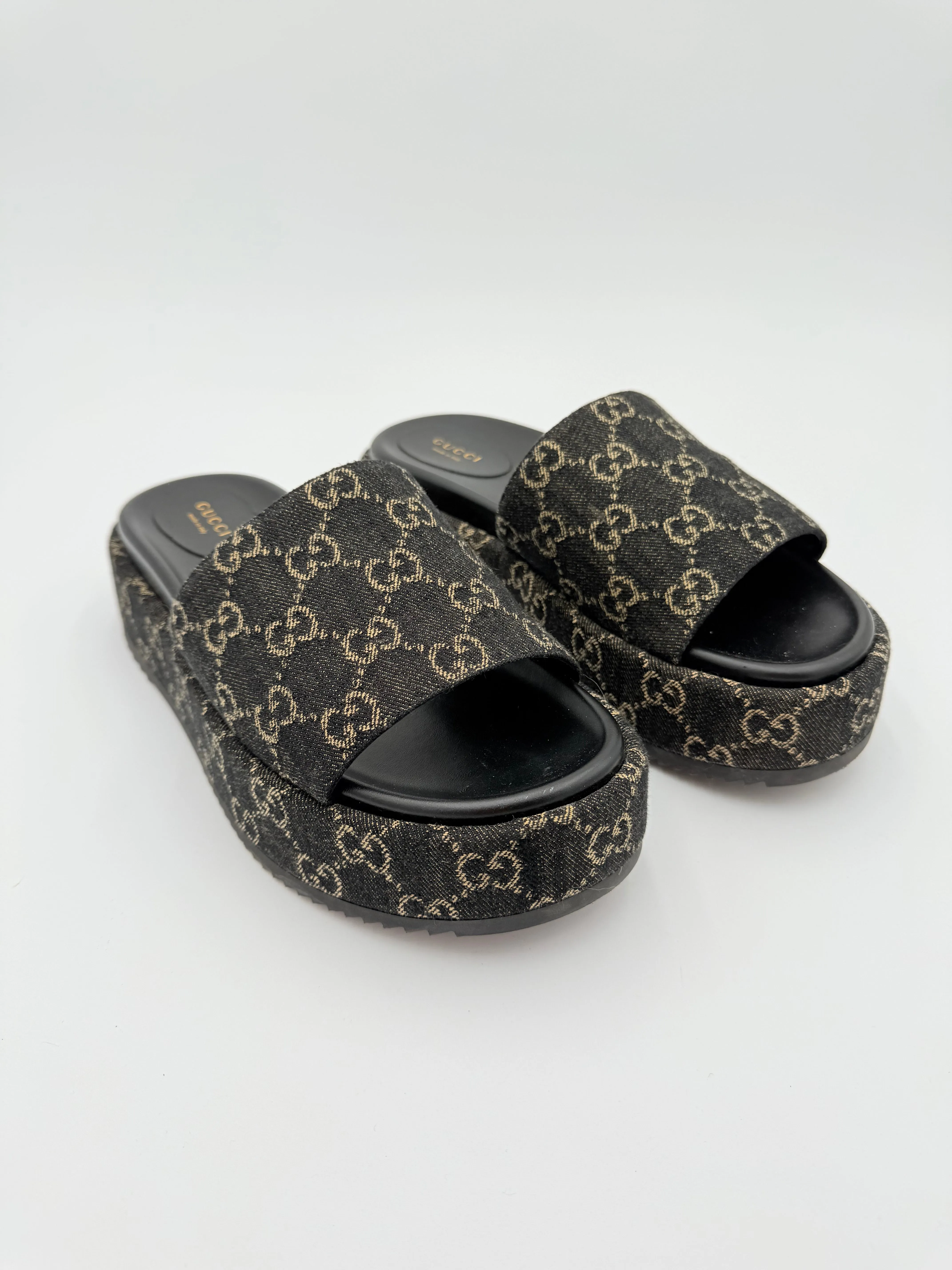 Denim Cool Sandals Luxury Designer By Gucci In Black & Cream, Size:10