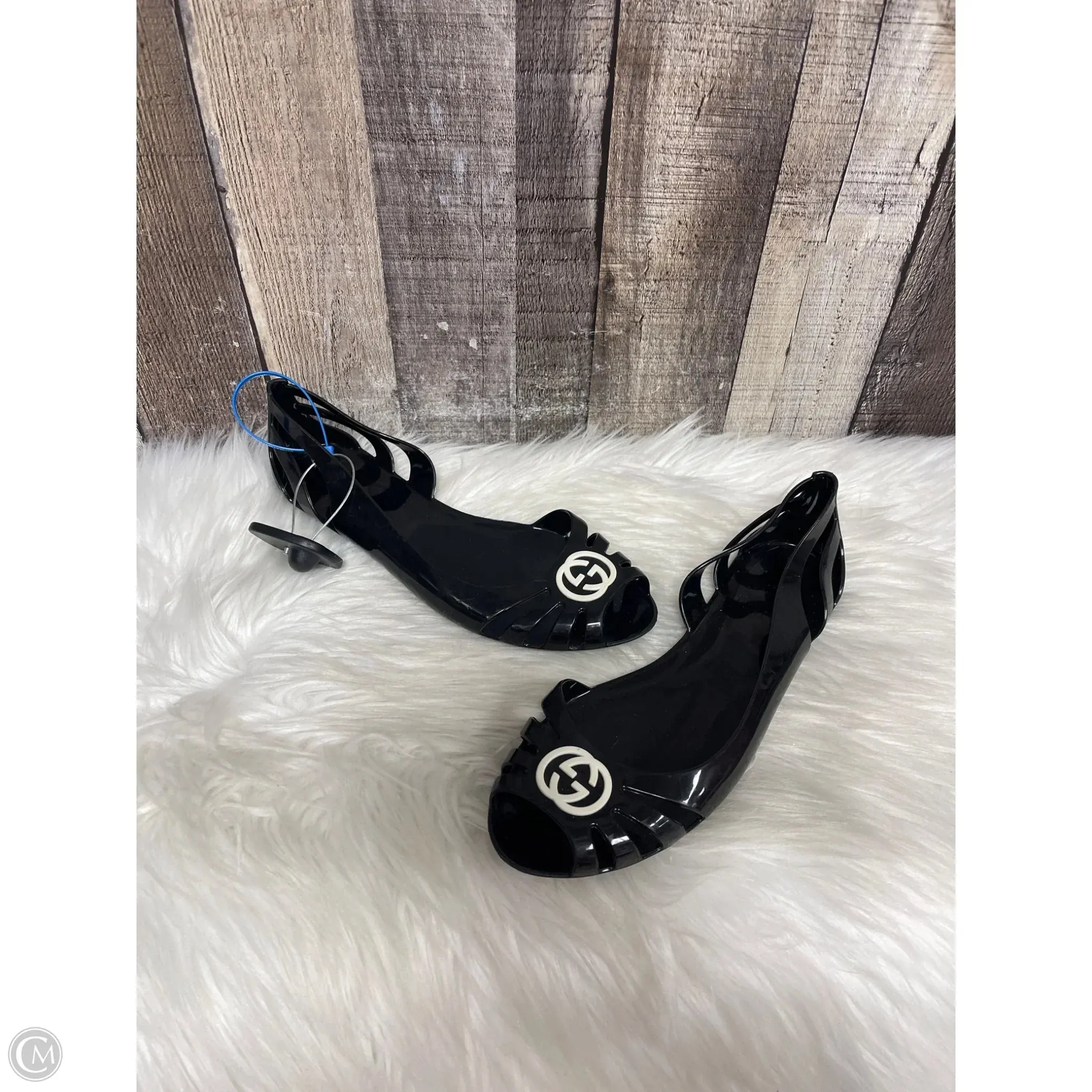 Black Edge Sandals Luxury Designer By Gucci In Black, Size: 7