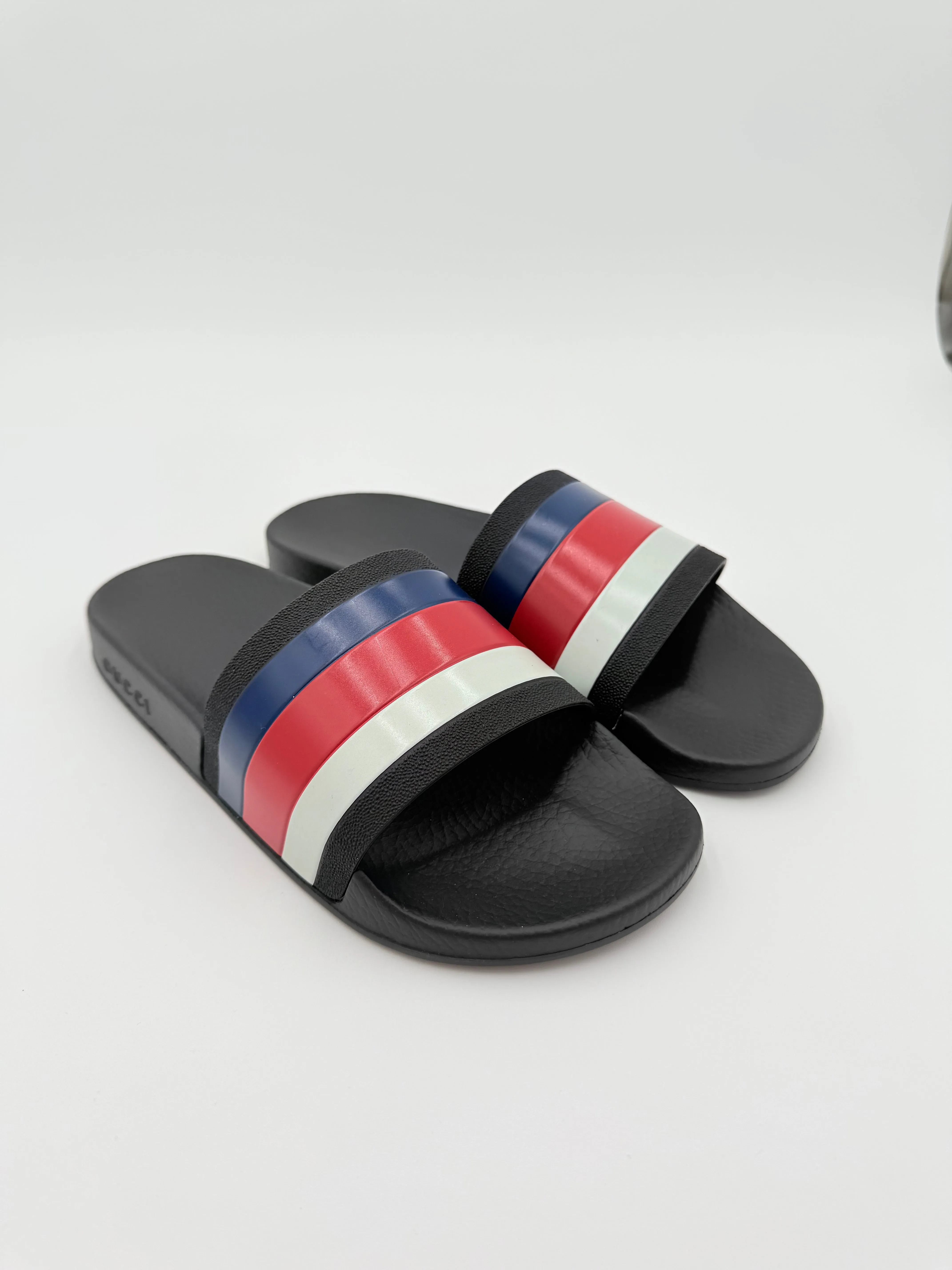 Gym Life Play Mode Sandals Luxury Designer By Gucci In Black, Size:10