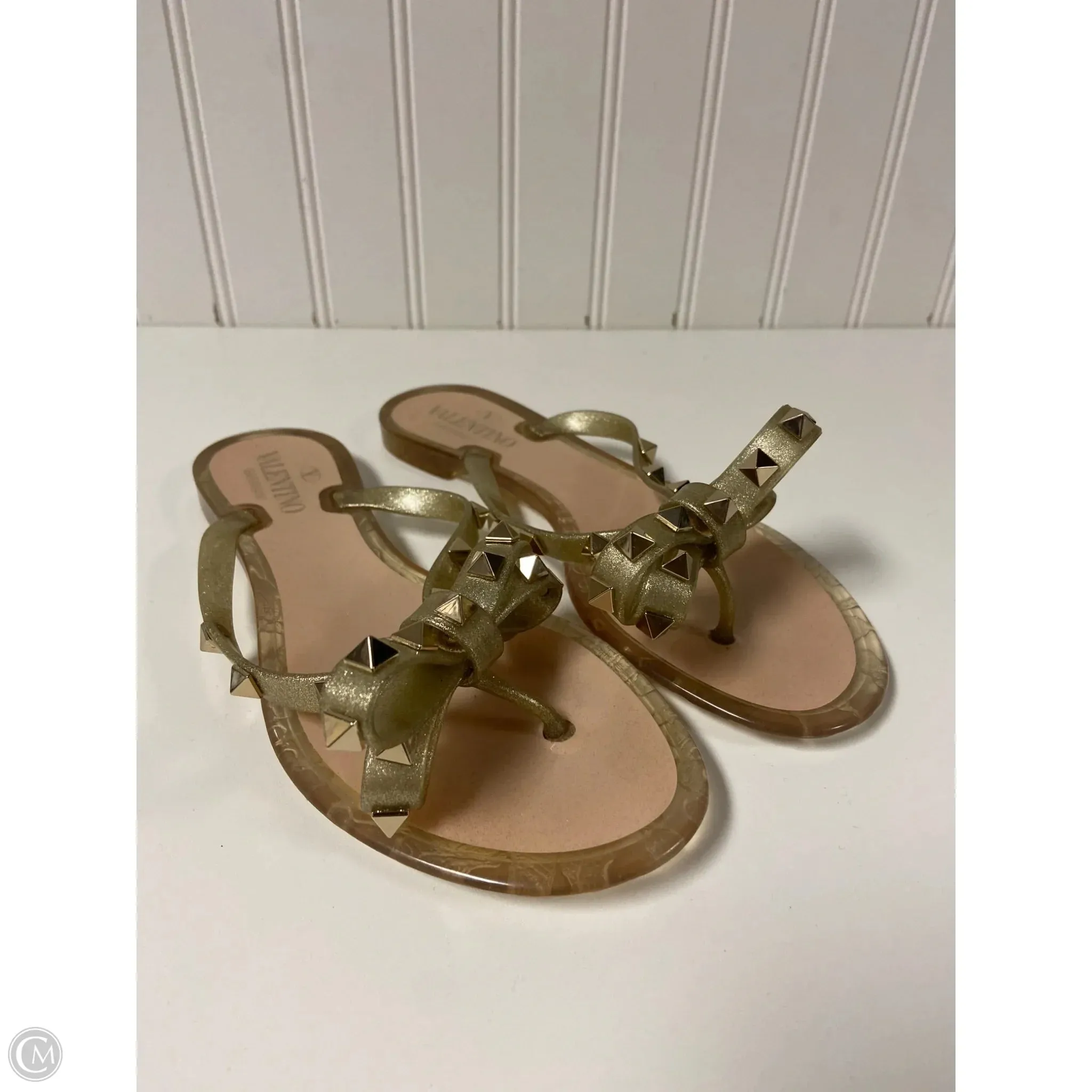 Fast Run Sandals Luxury Designer By Valentino-garavani In Gold, Size: 5.5