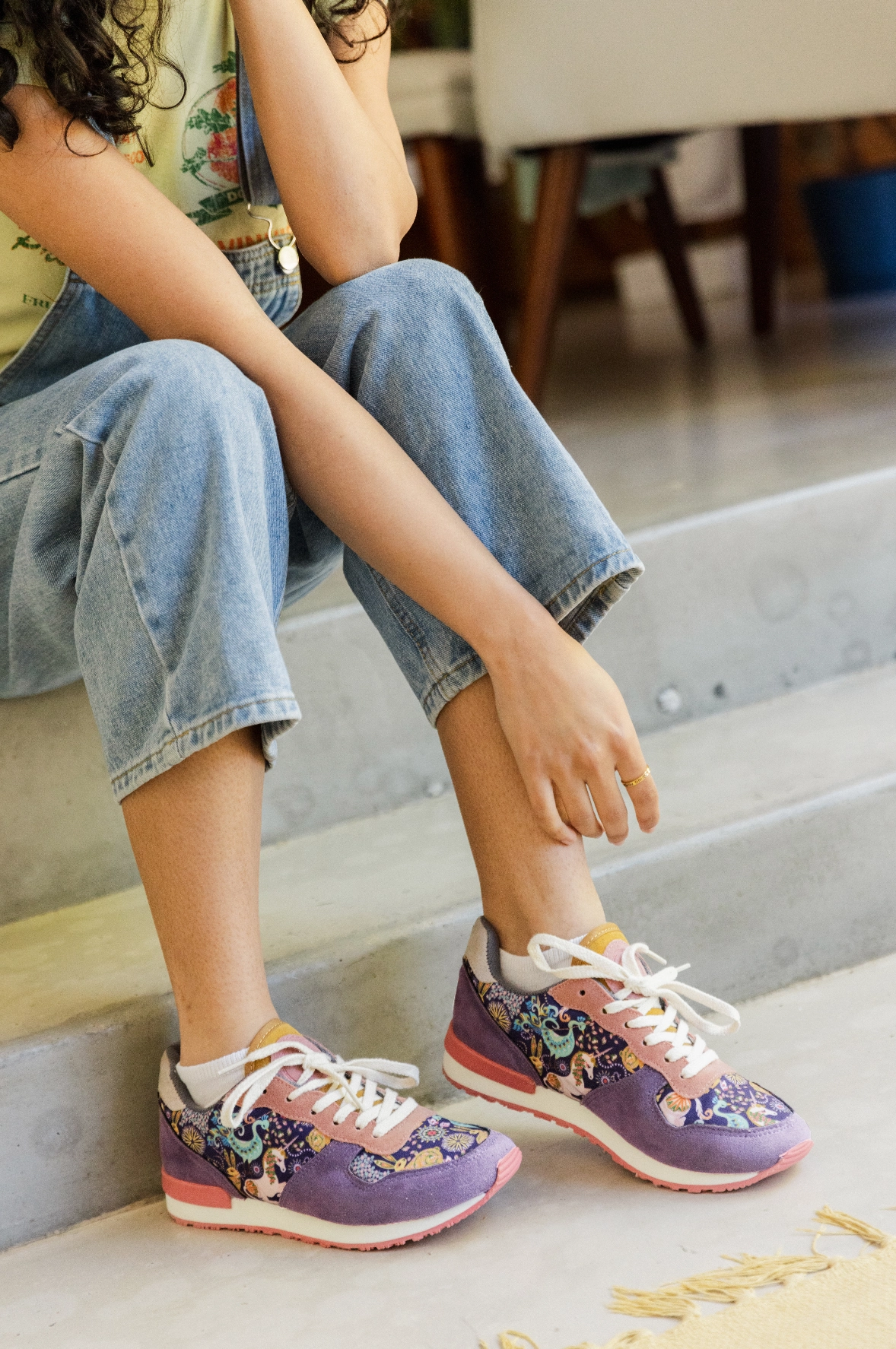 Saola - Vegan Jogger Low Profile Cushion Long Comfort