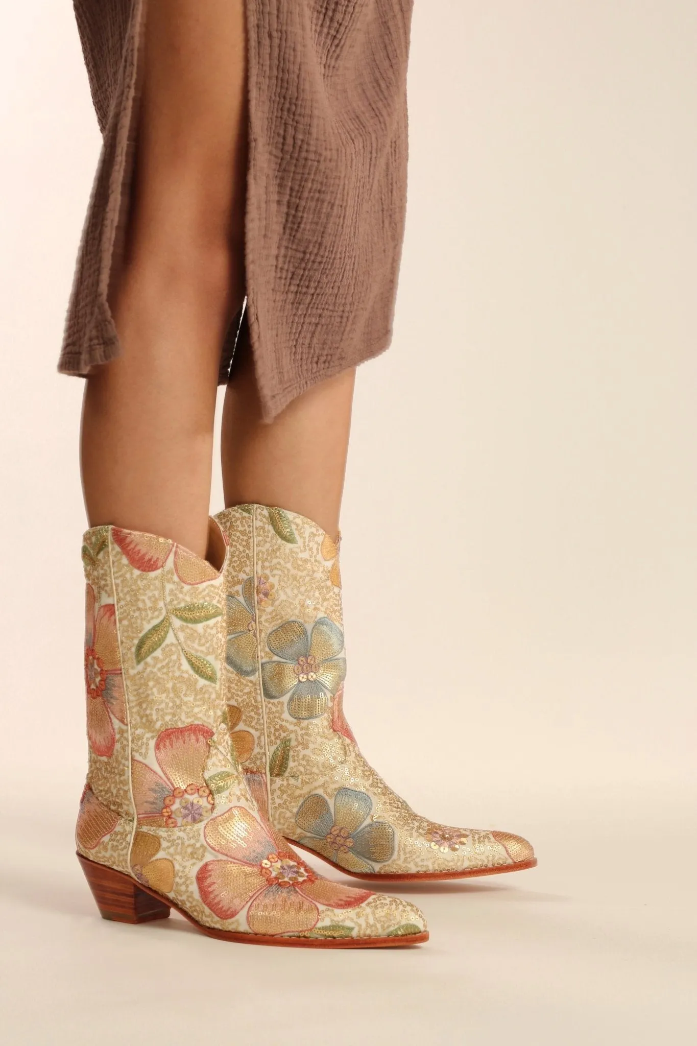 SEQUIN EMBROIDERED WESTERN BOOTS SILK GABRIELA