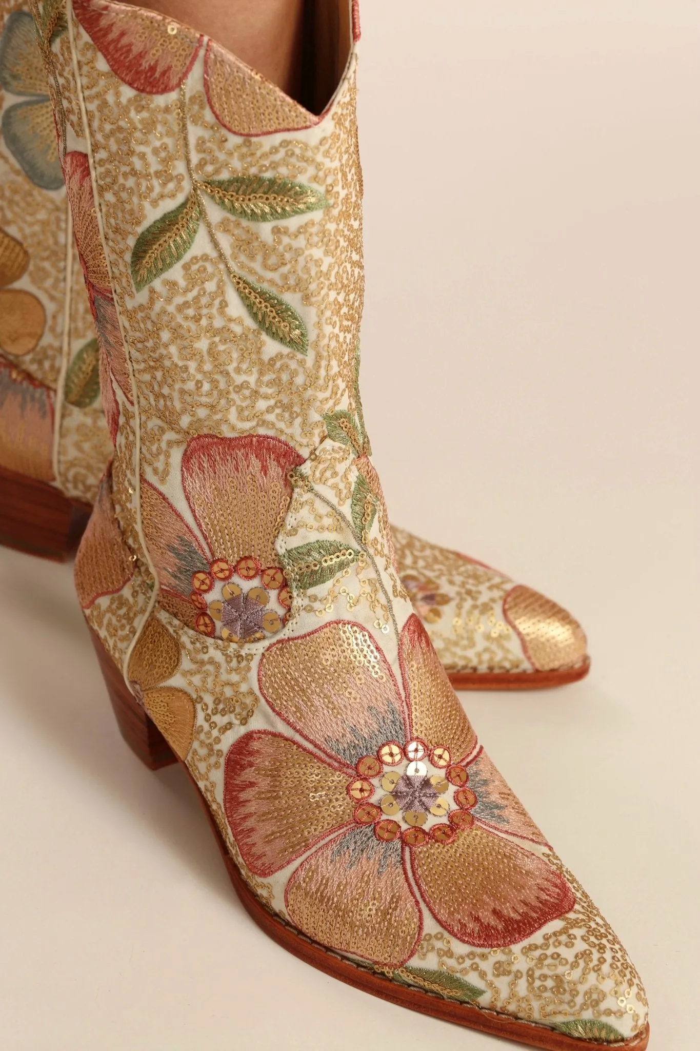 SEQUIN EMBROIDERED WESTERN BOOTS SILK GABRIELA