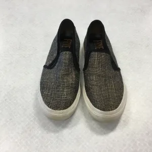 Shoes Designer By Frye  Size: 9.5 Breathable Beach Walk Ring Walk