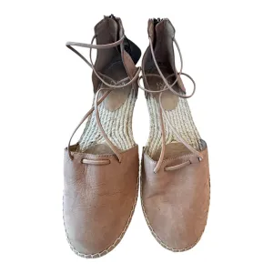 Couple Pair Wide fit Shoes Designer By Eileen Fisher In Peach, Size:8.5