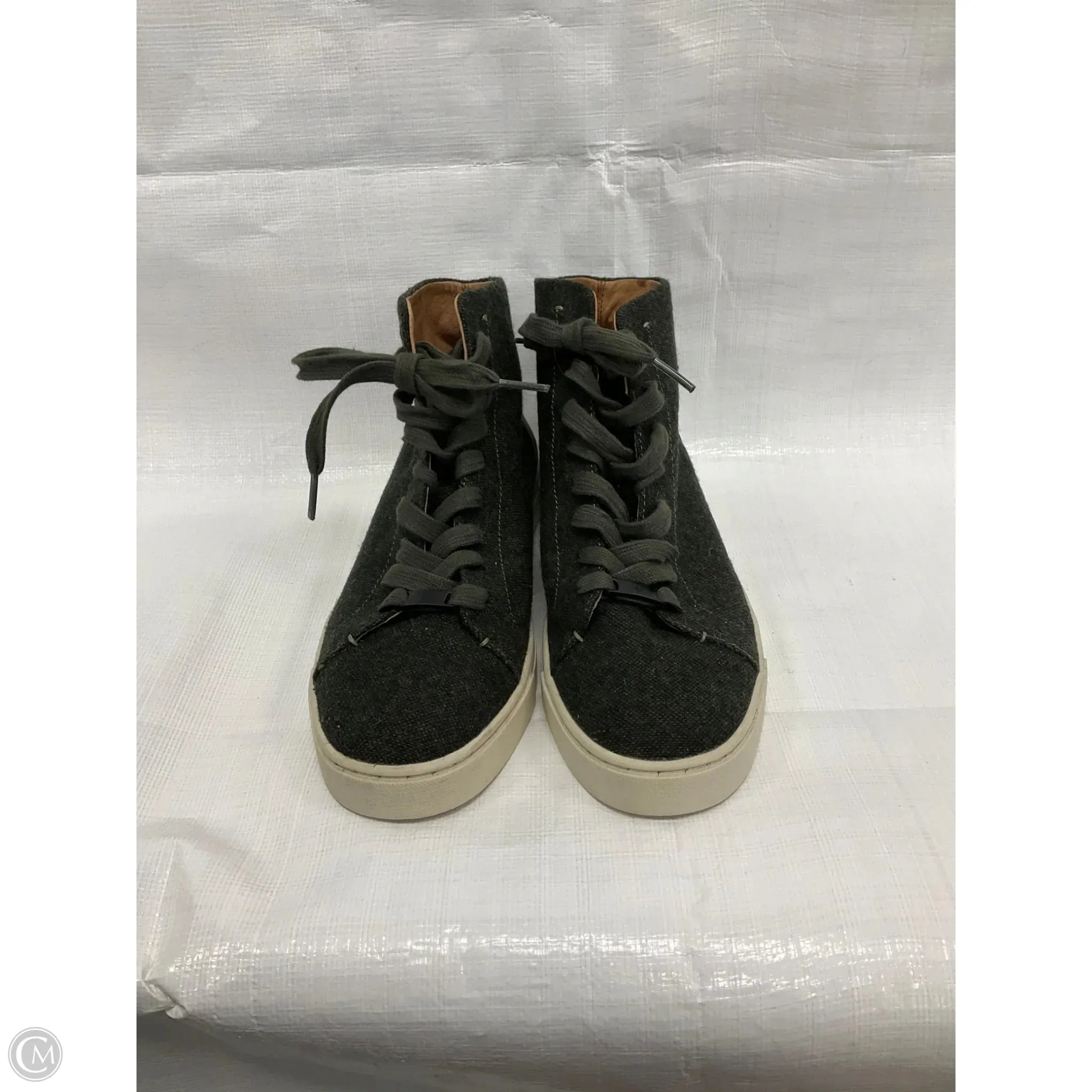 Shoes Designer By Frye In Green, Size: 8 Waterproof Traction