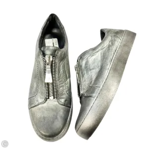 Supportive Core All Ages Shoes Designer By Frye In Silver, Size: 9.5