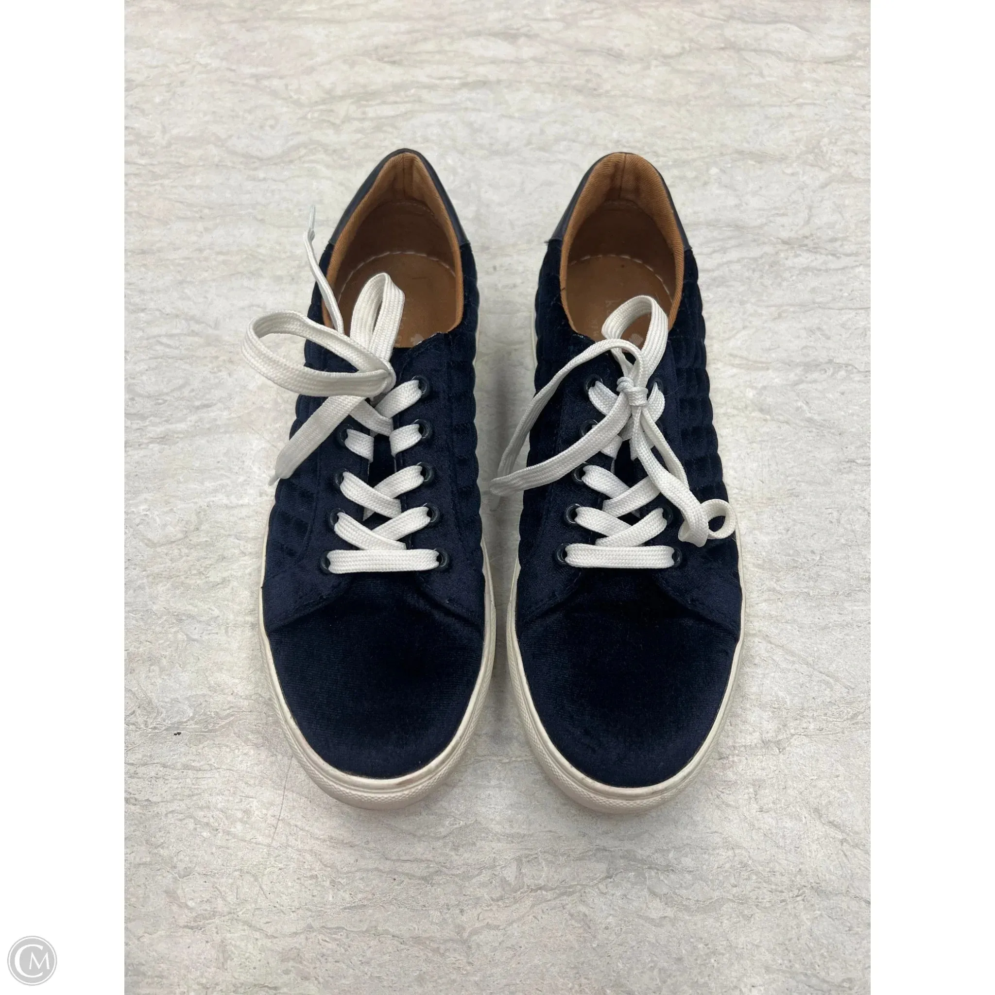 Moisture Management Technology Shoes Designer By Kate Spade In Blue, Size: 8