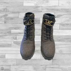 Silent Walk Shoes Designer By Michael Kors In Black & Brown, Size: 5