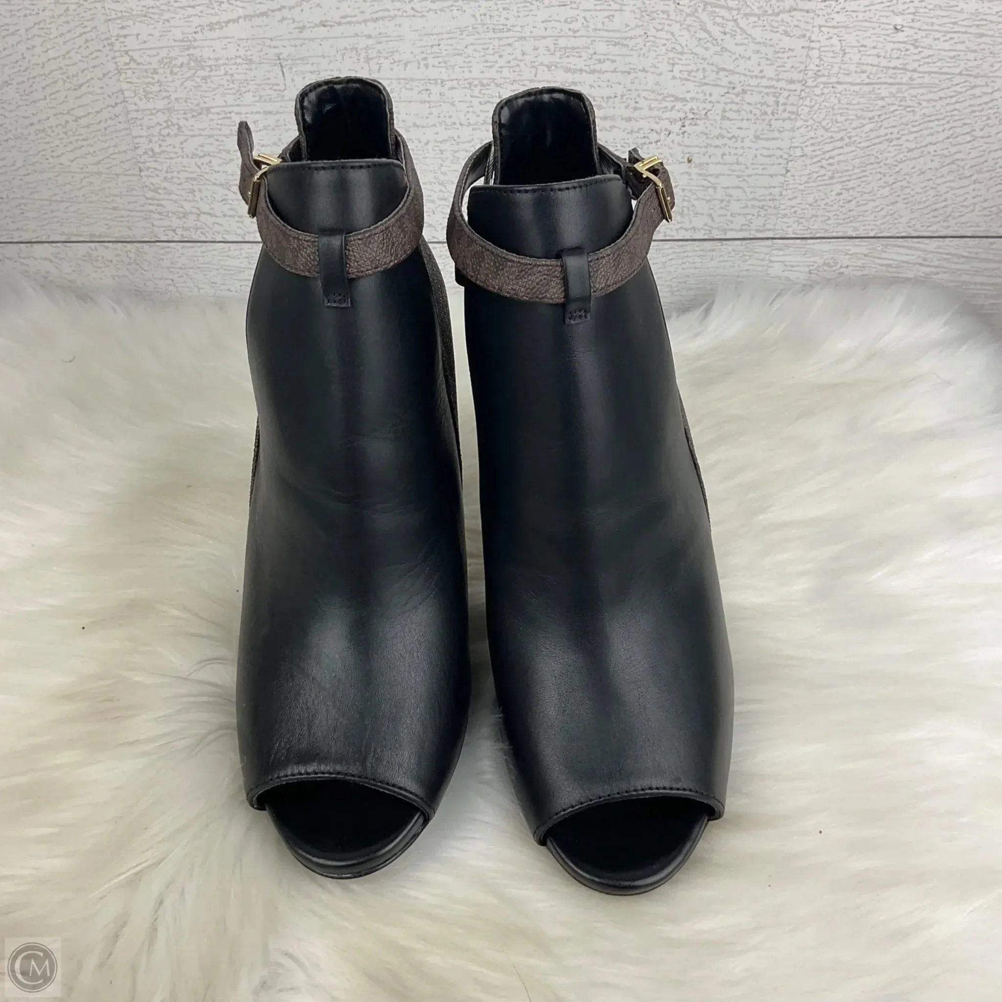 Neo Pop Yoga Base Shoes Designer By Michael Kors In Brown, Size: 9