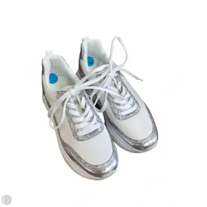 Memory Foam Airport Travel Joy Step Shoes Designer By Michael Kors In White, Size: 7.5