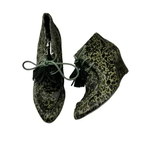 Shoes Designer By Rebecca Minkoff In Black & Green, Size: 7.5 Cosmic Glow
