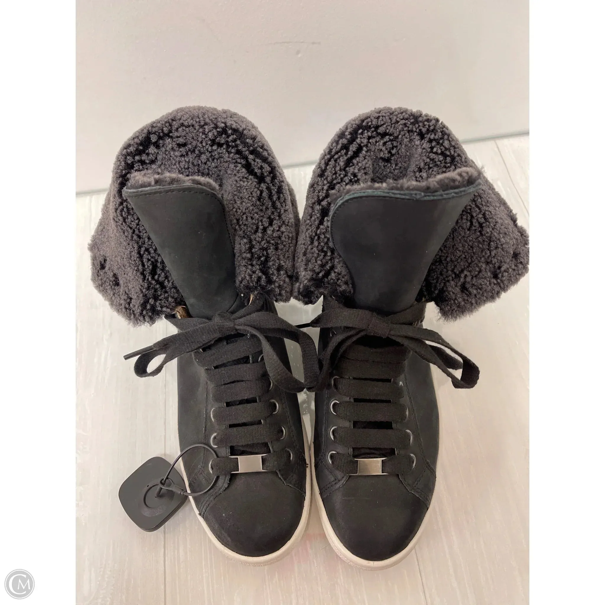 Teen Fun Shoes Designer By Ugg In Black, Size: 8