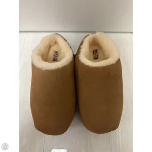 Shoes Designer By Ugg In Brown, Size: 6 City Run