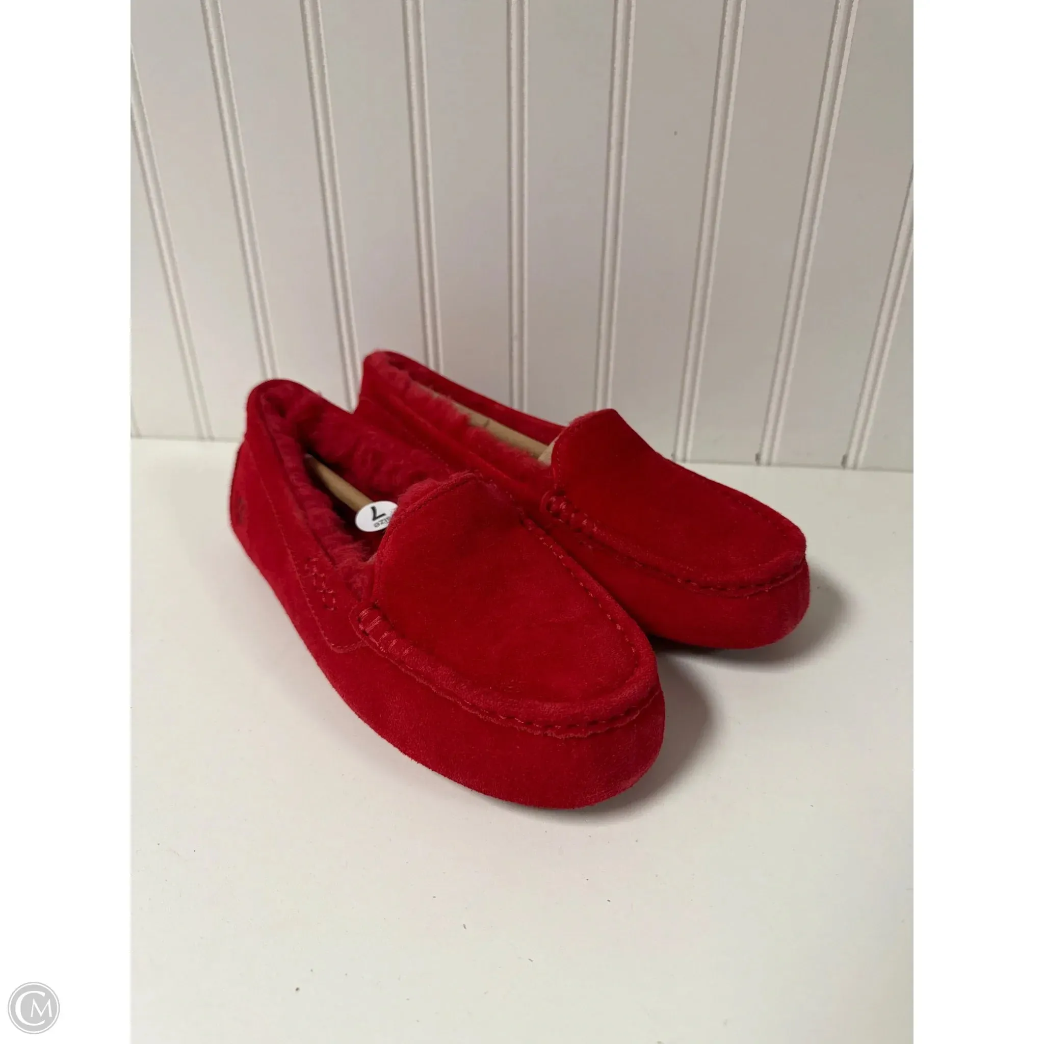 Shoes Designer By Ugg In Red, Size: 7 Ergonomic Heel Cup