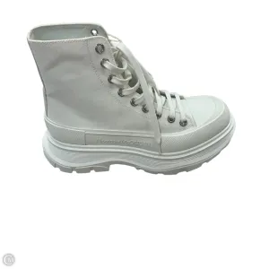 Shoes Luxury Designer By Alexander Mcqueen In White, Size: 9 Family Fit Quick Drying Work Commute