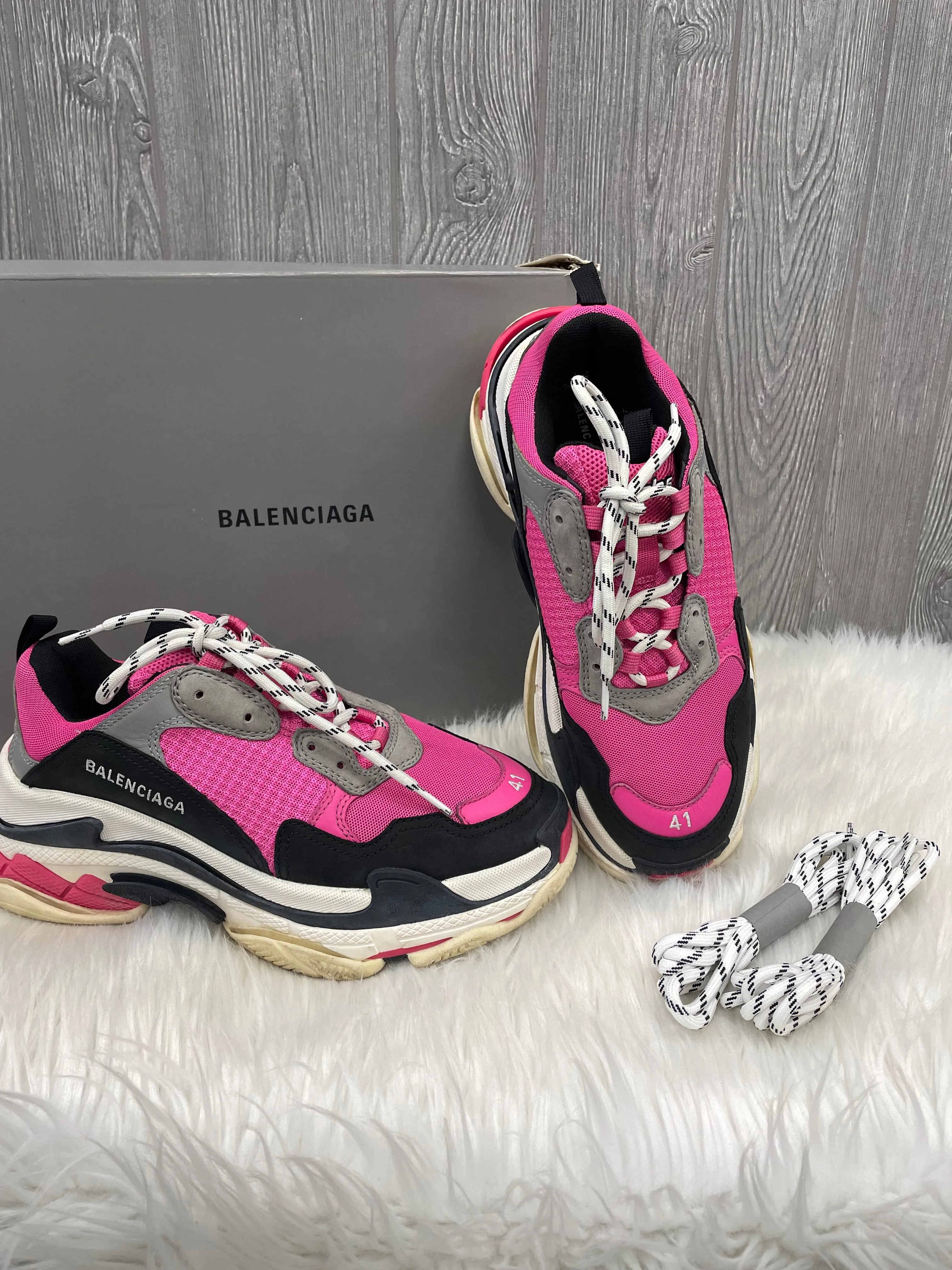 Safe Land Shock Resistant Shoes Luxury Designer By Balenciaga  Size: 11