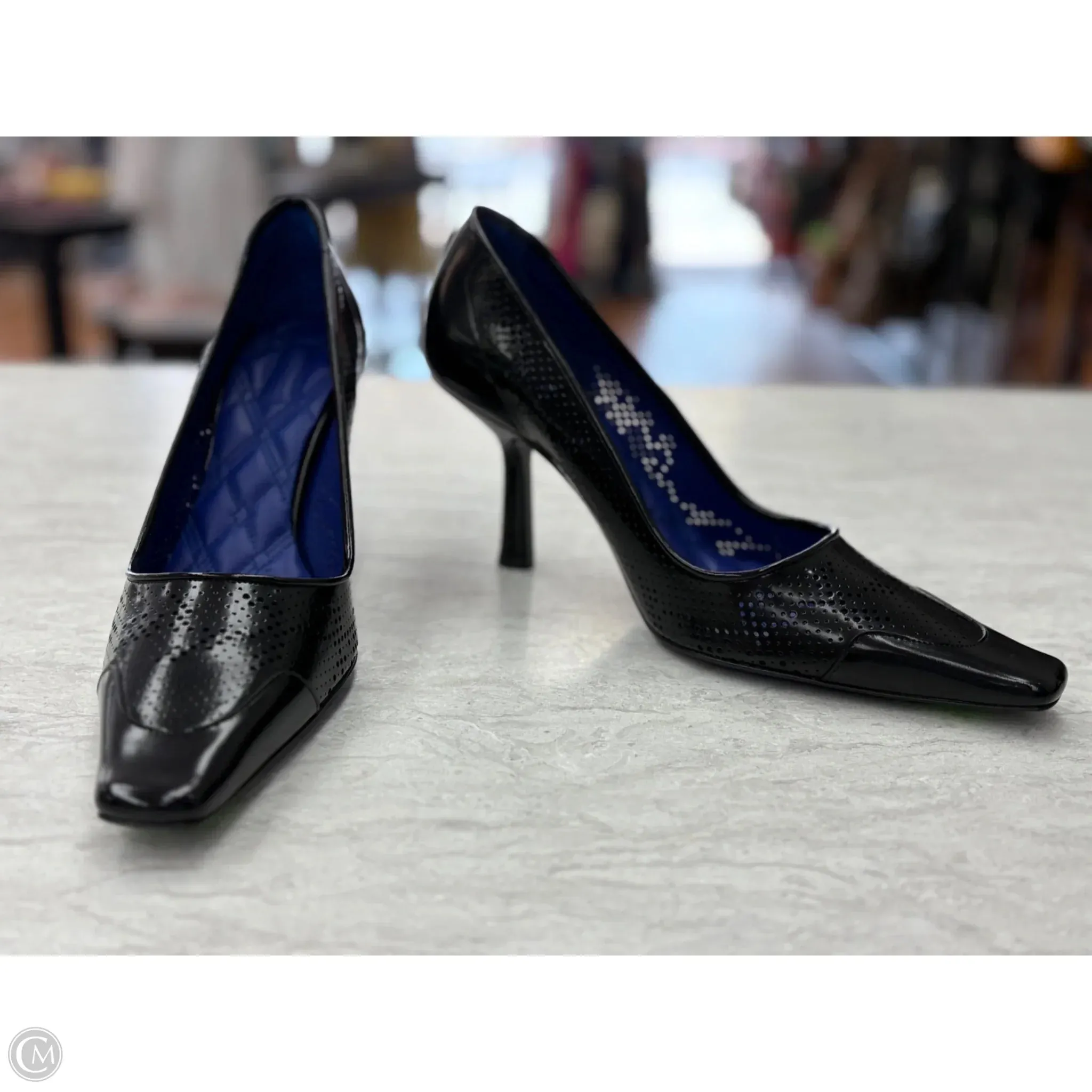 Shoes Luxury Designer By Burberry In Black, Size: 9 Durable Build Grip Hold