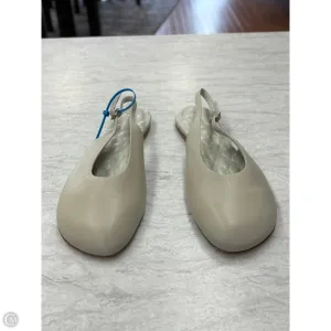 Shoes Luxury Designer By Burberry In Taupe, Size: 9 Boho Free