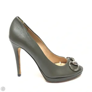 Shoes Luxury Designer By Gucci In Green, Size: 5 Trend Glow