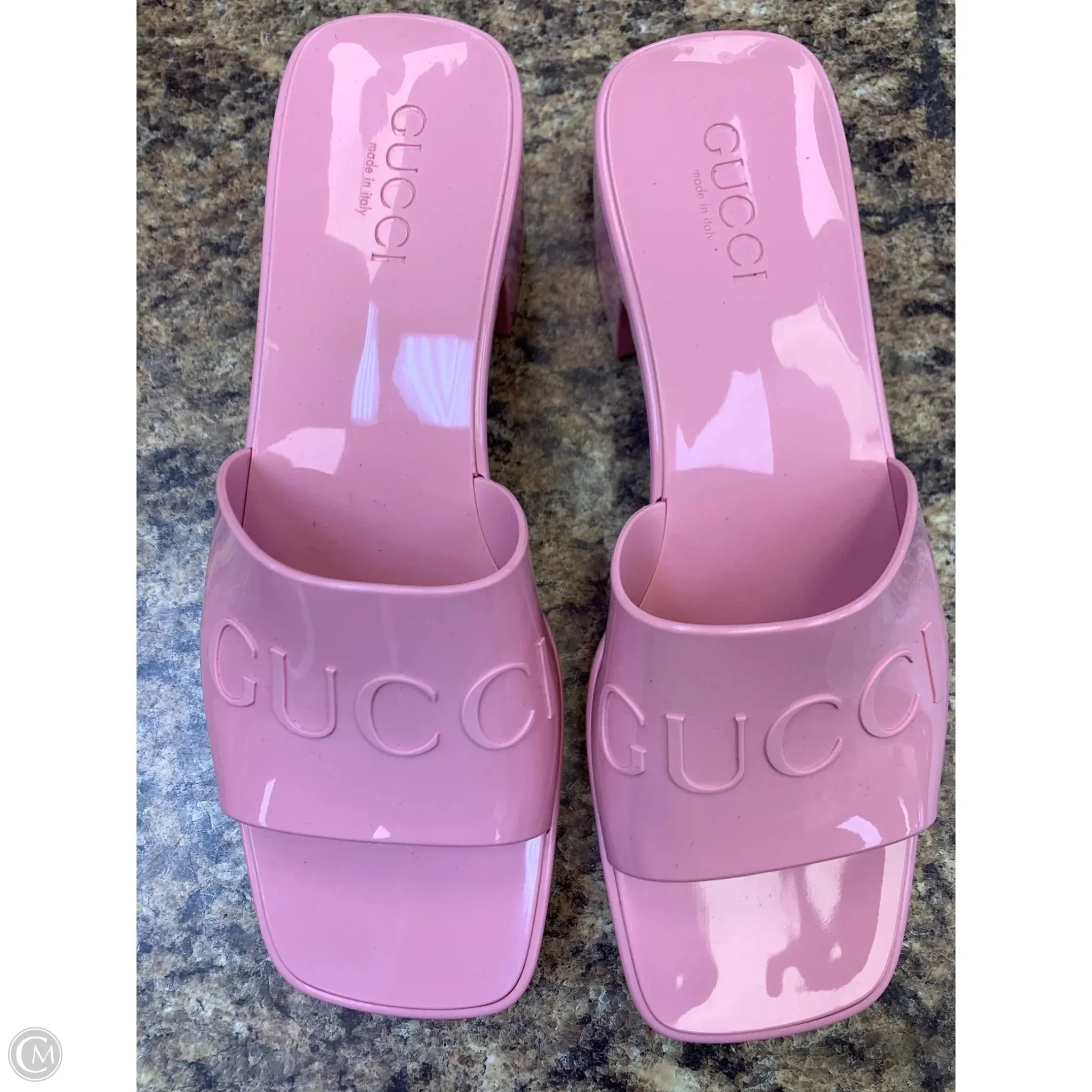 Good Traction Shoes Luxury Designer By Gucci In Pink, Size: 8
