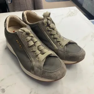 Stable Step Shoes Luxury Designer By Prada In Green & White, Size: 7