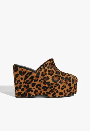 Curve Hug Padded Tongue Sierra Hair Calf Pump