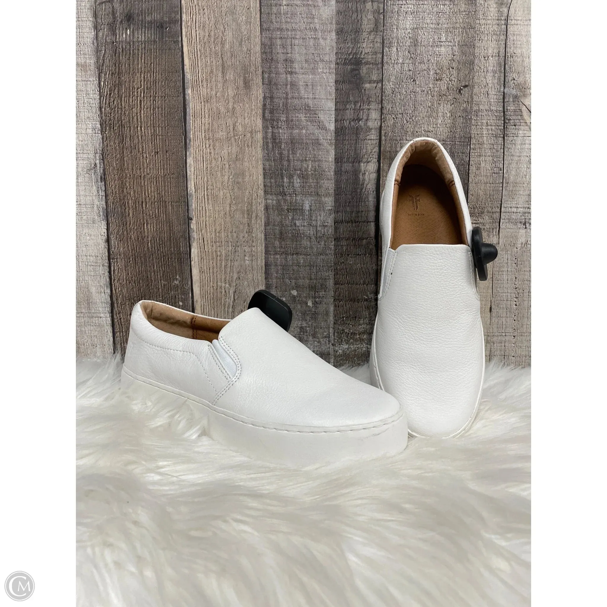 Shoes Designer By Frye In White, Size: 6.5 Clean White Flexible Sole