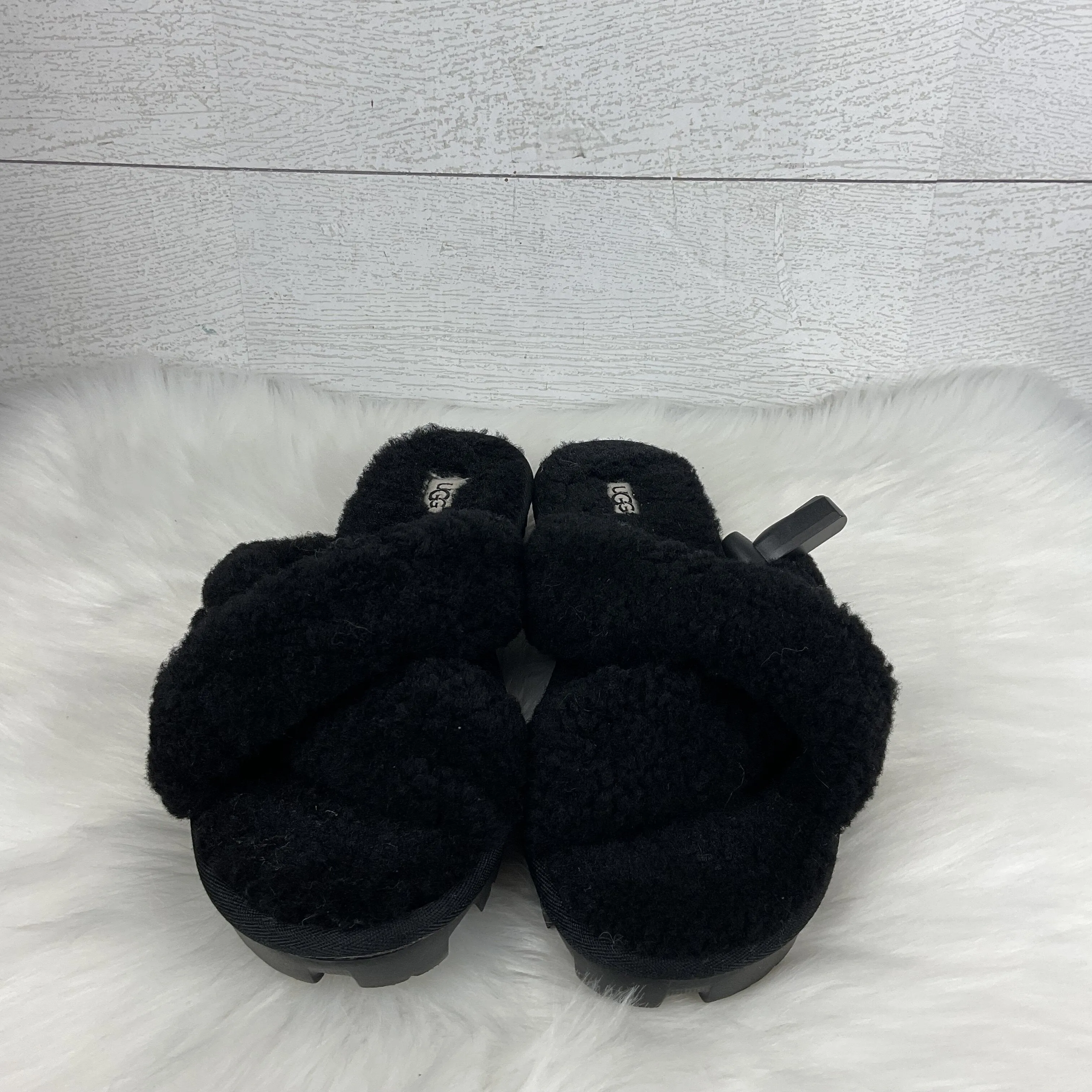 Mix Hue Elegant Mood Slippers Designer By Ugg