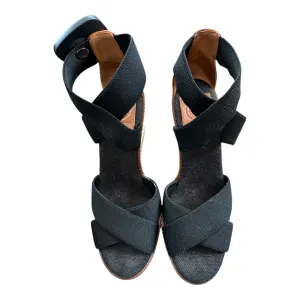 Shoes Designer By Tory Burch In Black & Tan, Size:6 Rolling Motion Sole