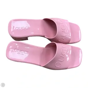 Eco Friendly Minimalist Fans Sandals Luxury Designer By Gucci In Pink, Size: 6.5