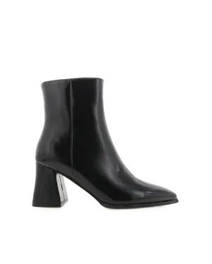 CADEN - BLACK CRINKLE PATENT Shock Absorbing Outdoor Trek Breathable River Crossing