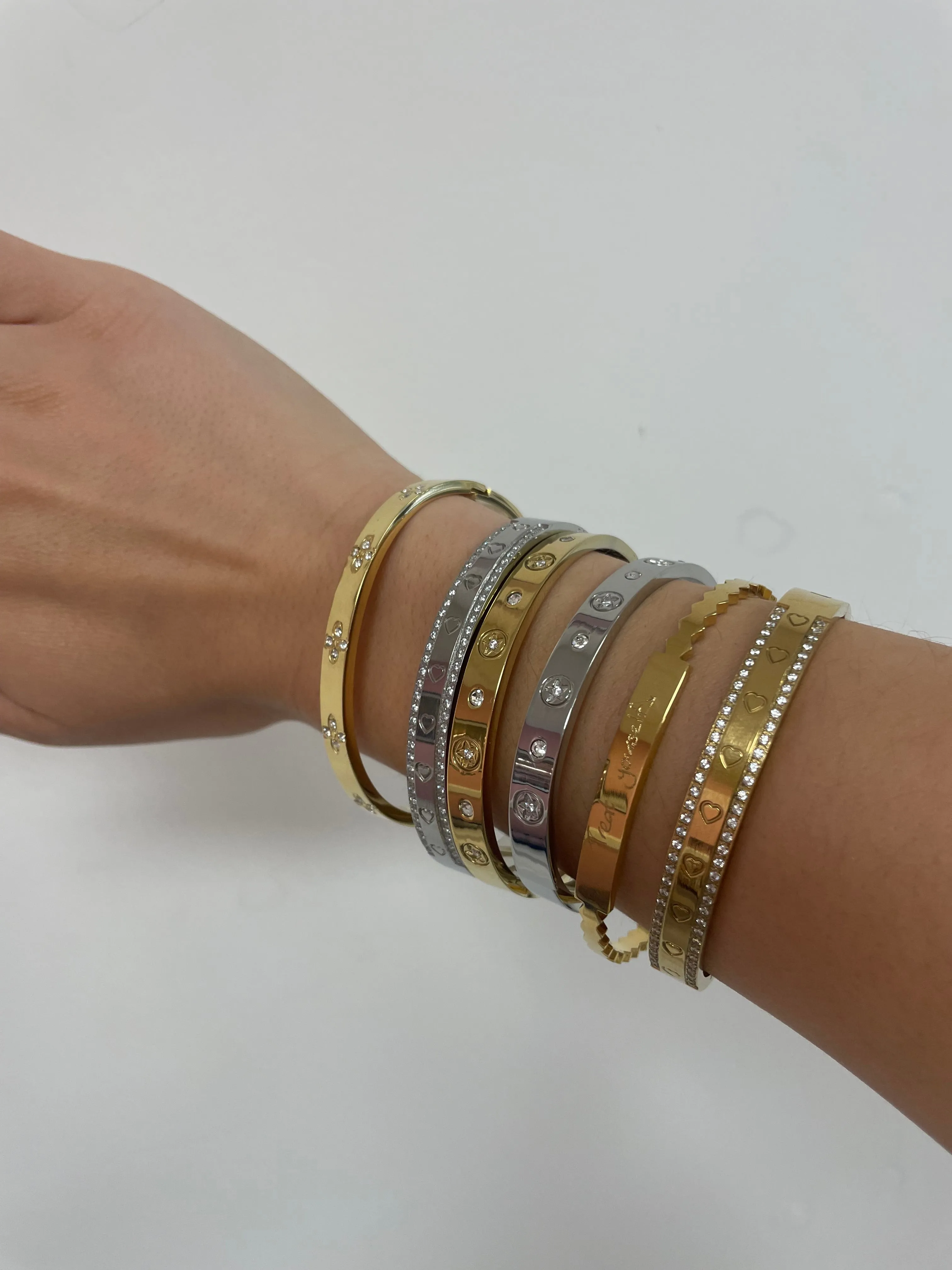 SPICY BANGLE