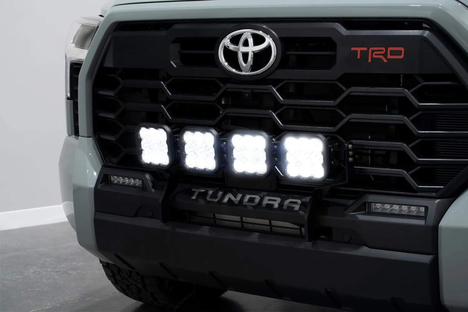 SS5 Grille CrossLink Lightbar Kit for 2022-2023 Toyota Tundra