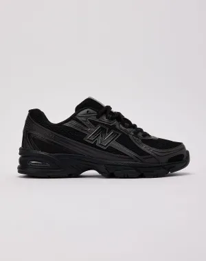 stretchable shoes Stable Midfoot New Balance 740