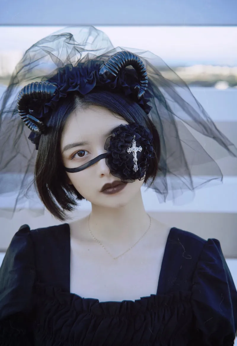 Strange Sugar~Gothic Lolita Lace Cross Eye Mask