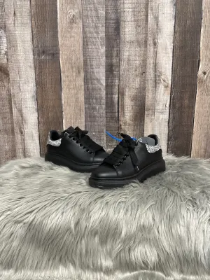 Shoes Luxury Designer By Alexander Mcqueen In Black, Size: 5 Retro Mood Sustainable Leather