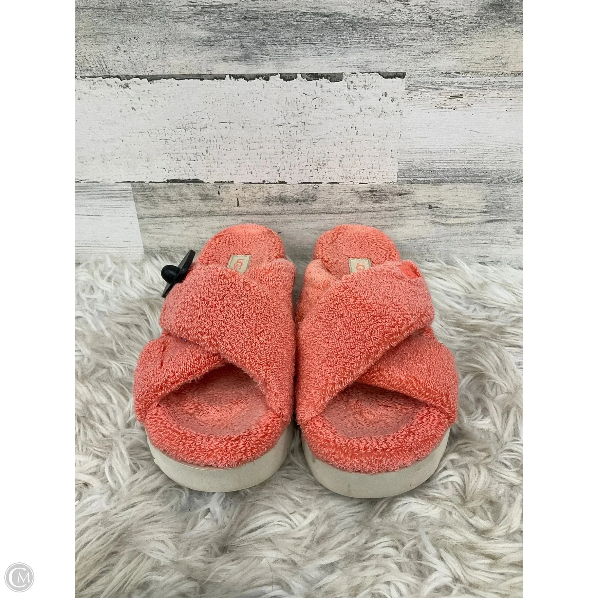 Slippers Designer By Ugg In Coral Stitch Free Construction